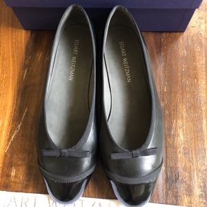 Authentic Stuart Weitzman Capture leather flats